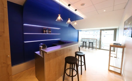 Aménagement d'une loge au Stade de France à Saint Denis, Projets, Juxta