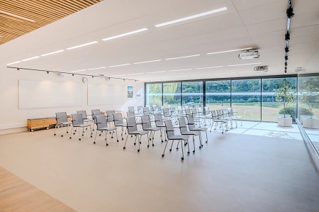 Aménagement de salles de formation et open-spaces pour DECATHLON Villeneuve d'Ascq Juxta